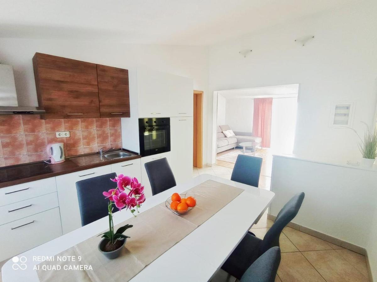 Apartman Mia With Pool1 Split Ngoại thất bức ảnh