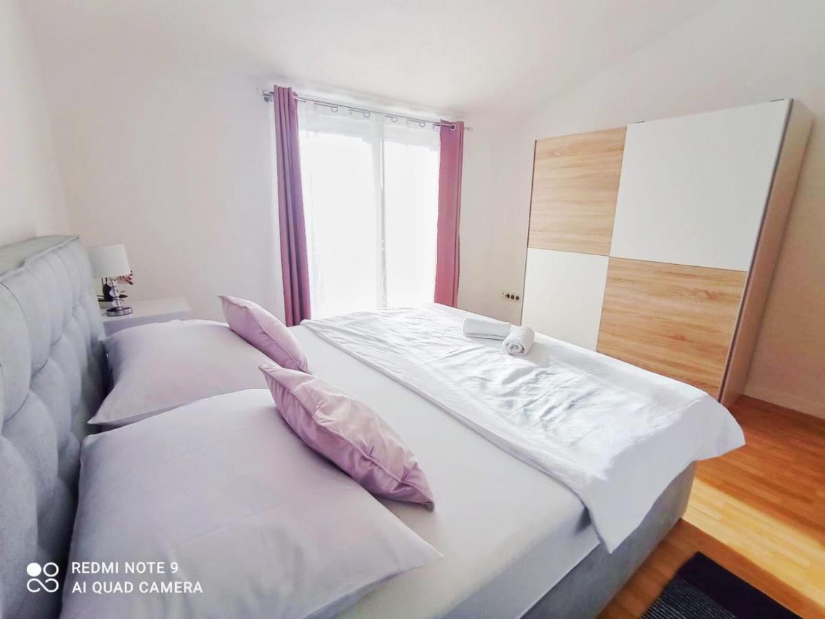 Apartman Mia With Pool1 Split Ngoại thất bức ảnh